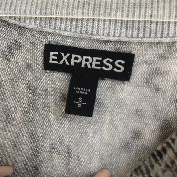 Express snakeskin tunic sweater - Picture 2 of 5